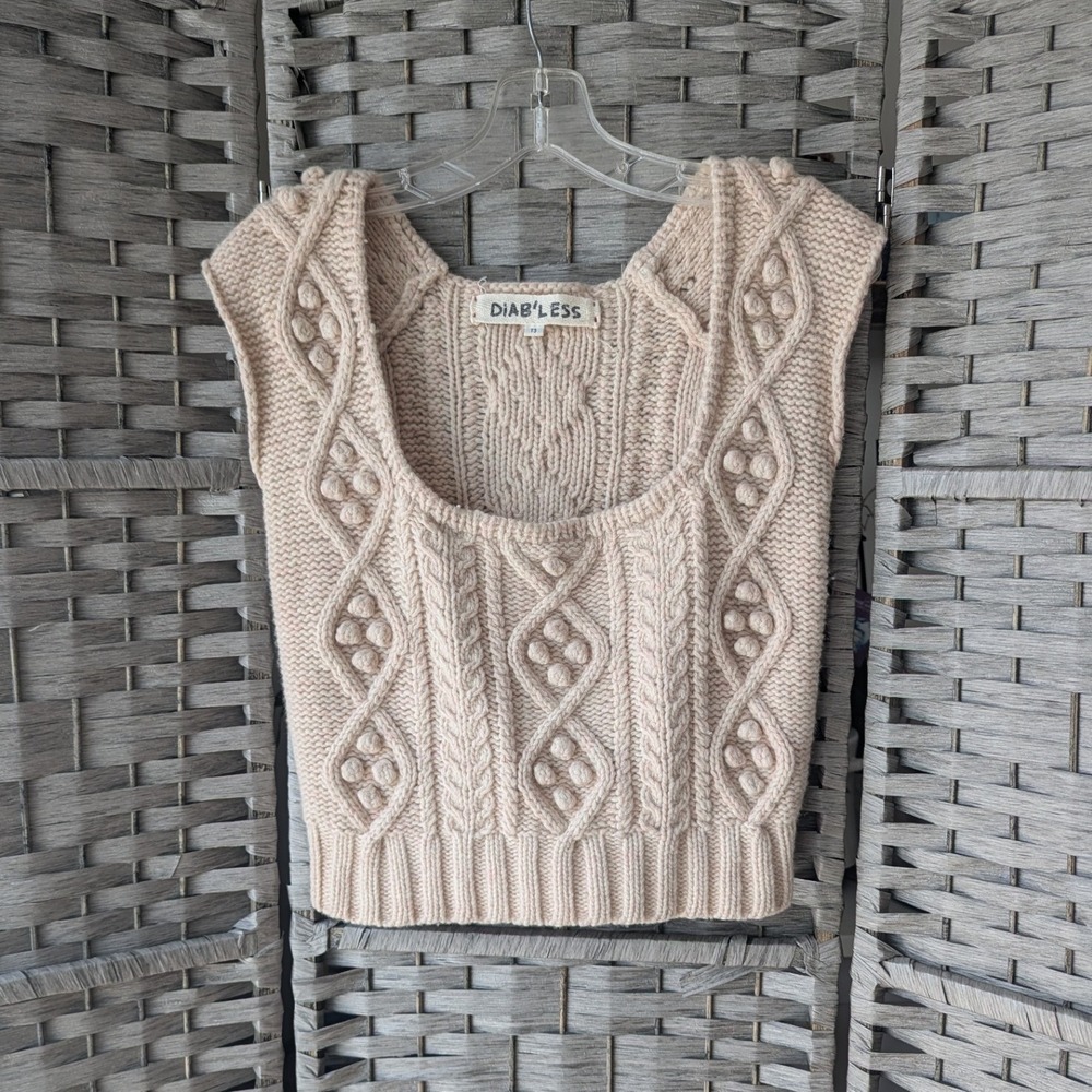 Pull Over Sweater Vest Cream Chunky Cable Knit Lambswool Scoop Neck Cottagecore